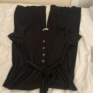 Women’s black jumper